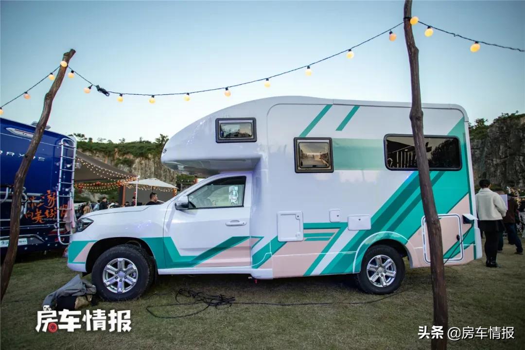 上汽大通t70皮卡澳洲版牵引房车,最新款大通t70小型房车