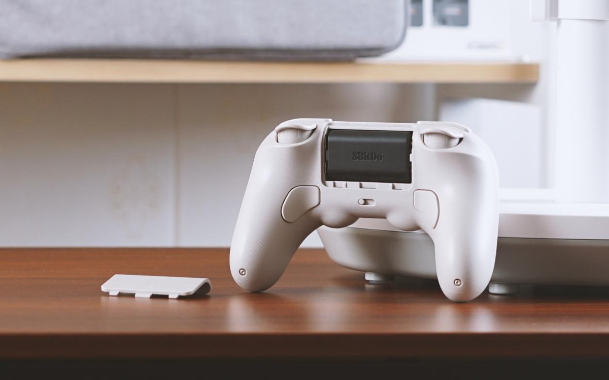 八位堂pro2与switch手柄,游戏玩家必备外设