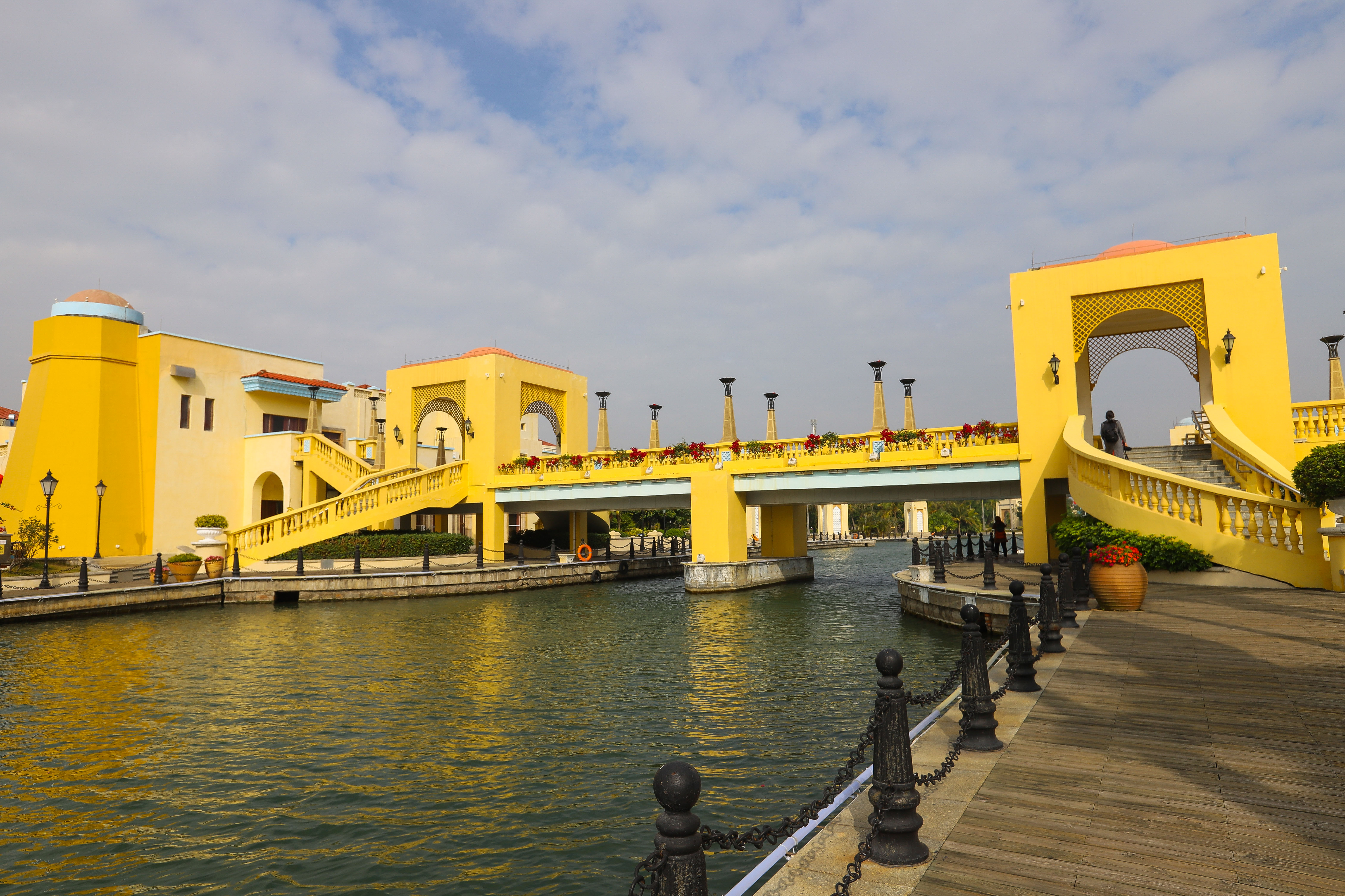 珠海海泉湾温泉公交车路线,珠海海泉湾和御温泉哪个好