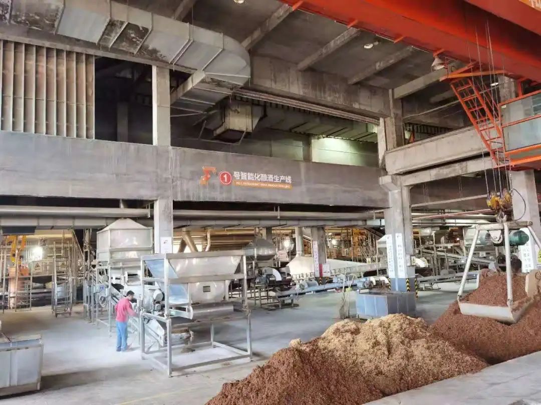 鍝佸浗缂橀厭,鍝佸浗缂樿涓浗鏁呬簨