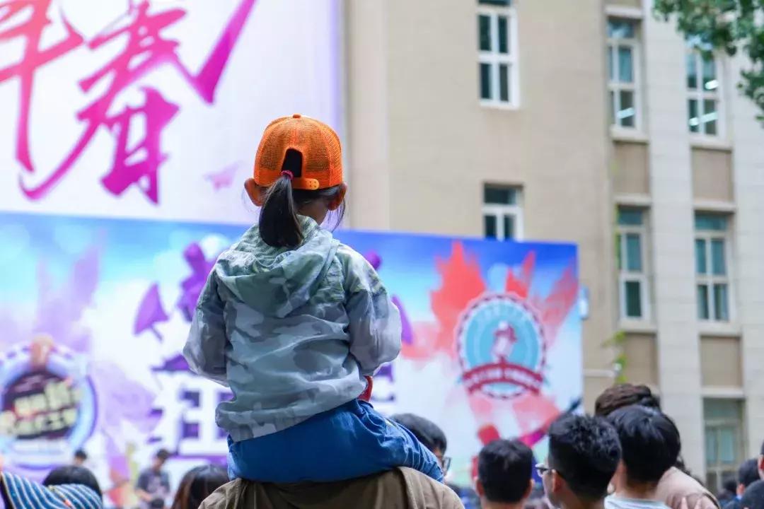 确认过眼神这是喝醉的人原版,确认过眼神是过年还要加班的人