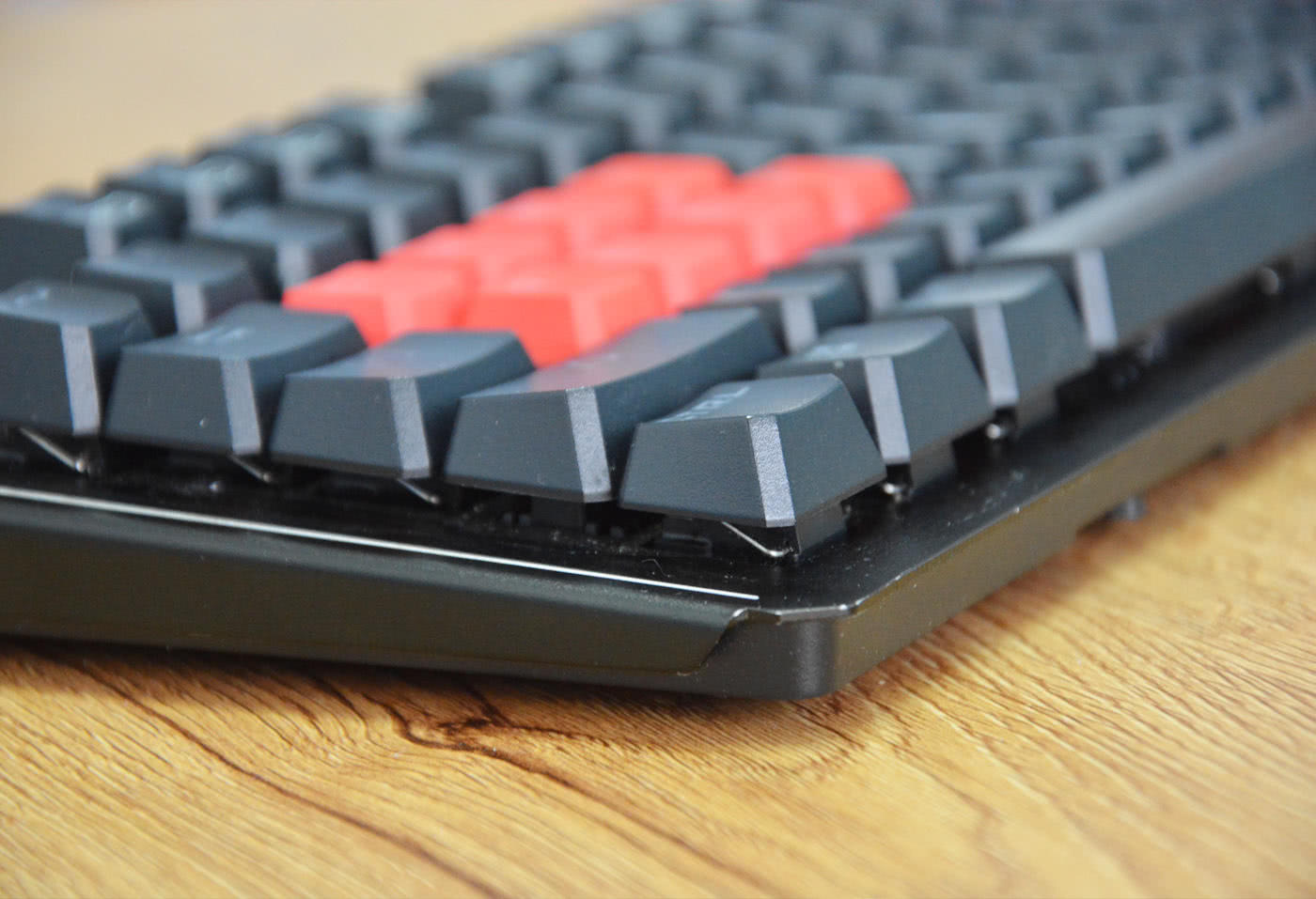 双飞燕q865光轴机械电竞键盘,双飞燕机械键盘975