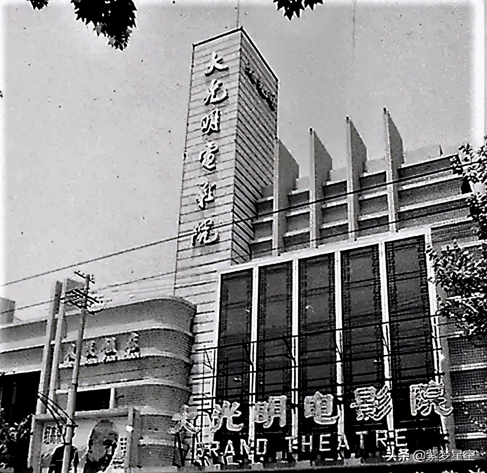 璁板繂纰庣墖浜屽彅浜屽┒,璁板繂鐨勭鐗囦簩鍝ュ畬鏁寸増