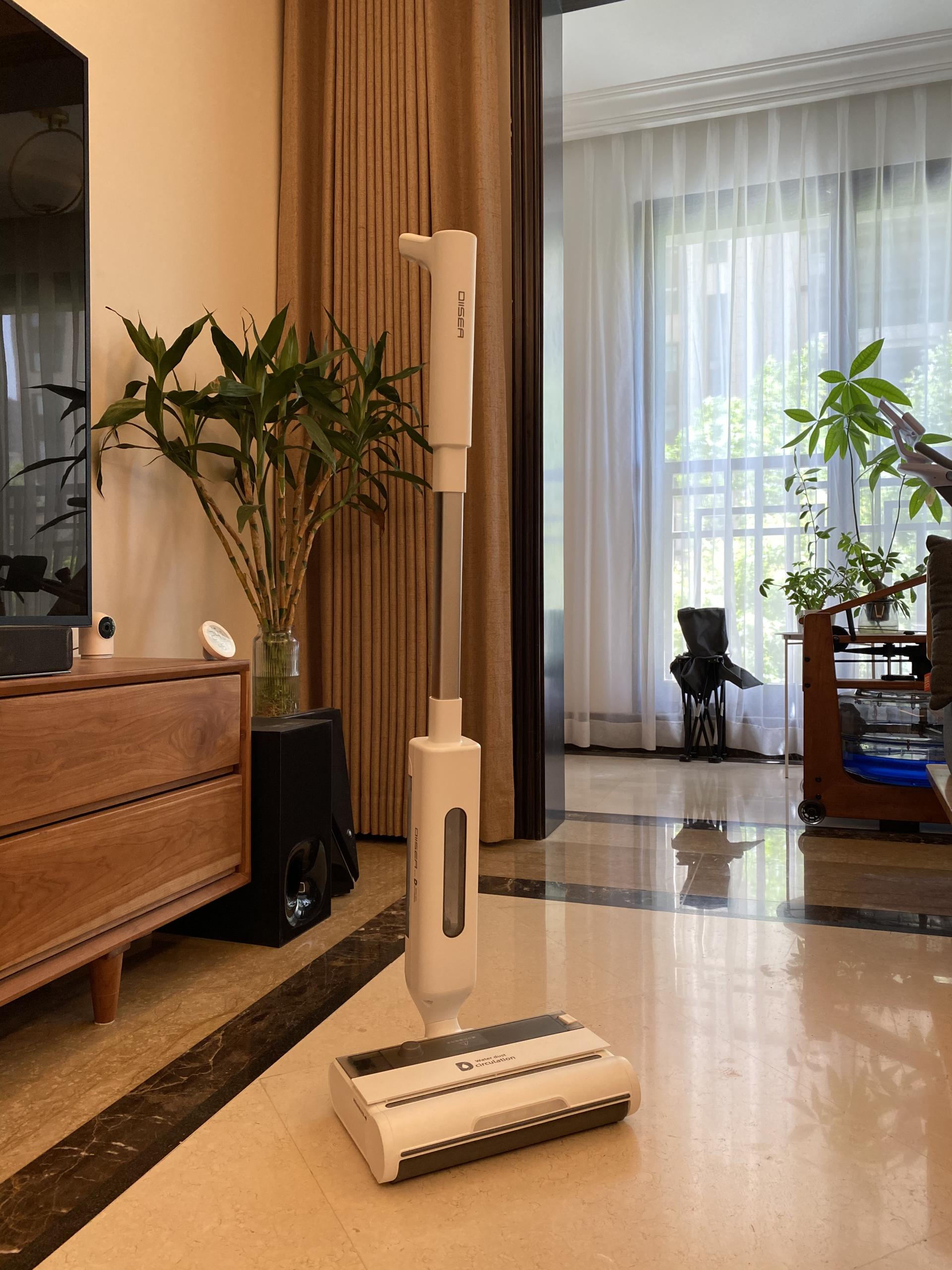 吸尘器和扫地机器人和洗地机,比洗地机更好的机器