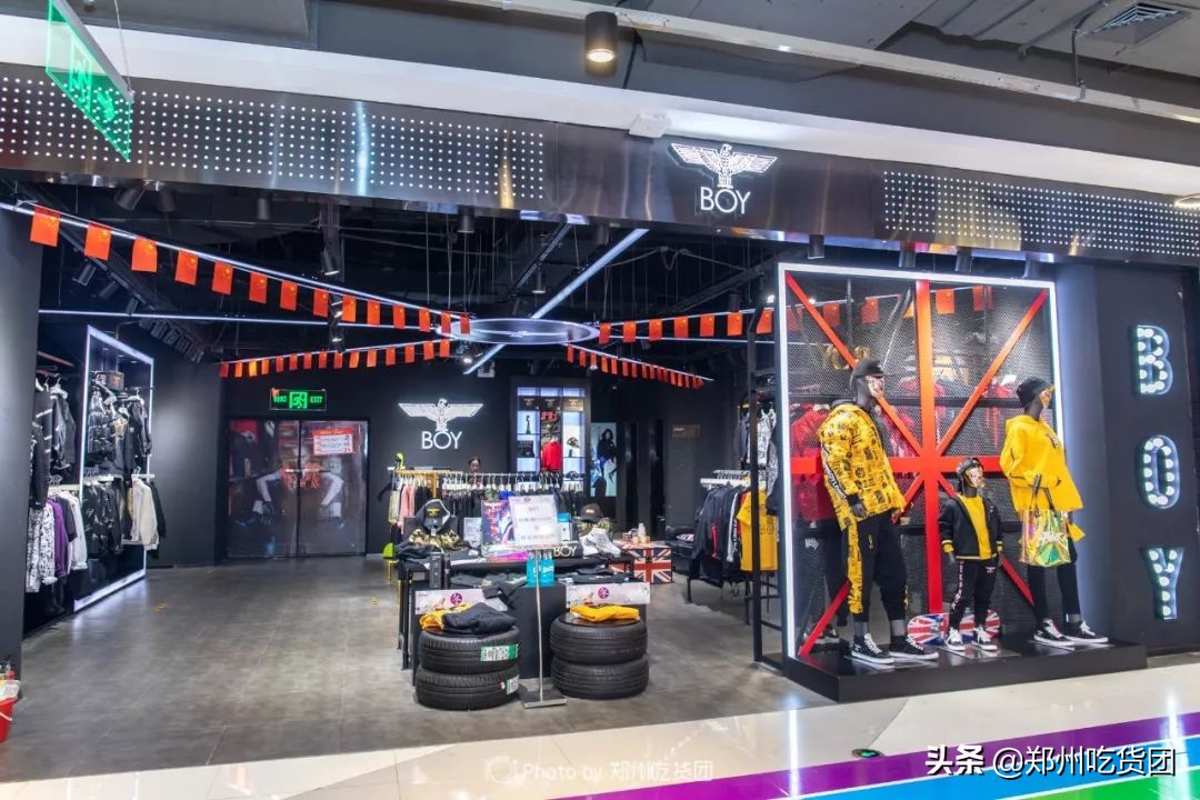 丹尼斯爆火视频,丹尼斯春节促销