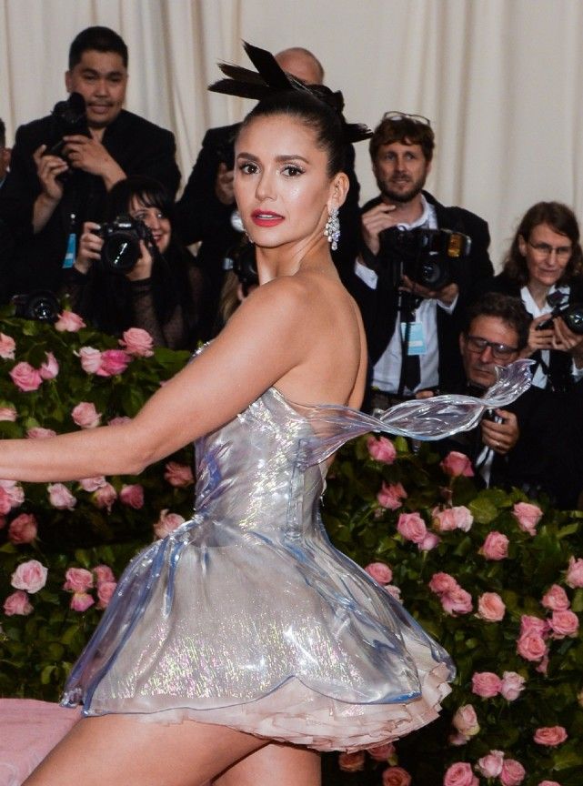 艳压红毯,美艳绝伦的红毯造型