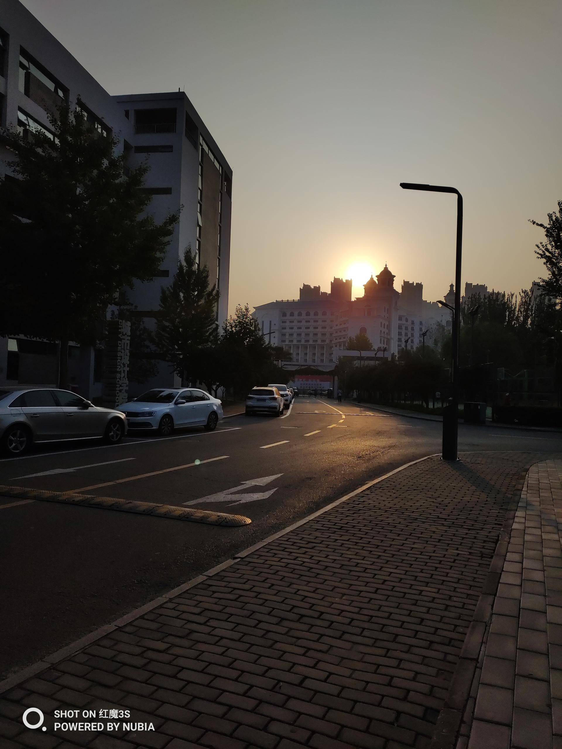 红魔3s在2020年值不值买,红魔3s全新机最低售价