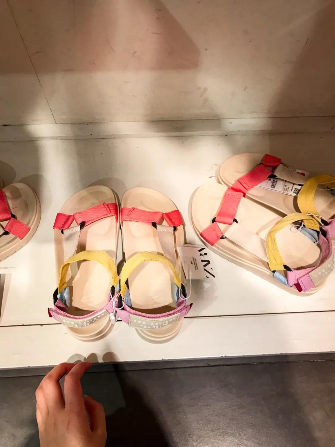 儿童穿哪种凉鞋比较好测评,关爱宝宝从脚开始