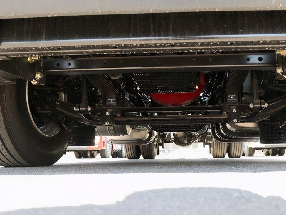 拉快递哪款车最省油,拉快递最好的车型