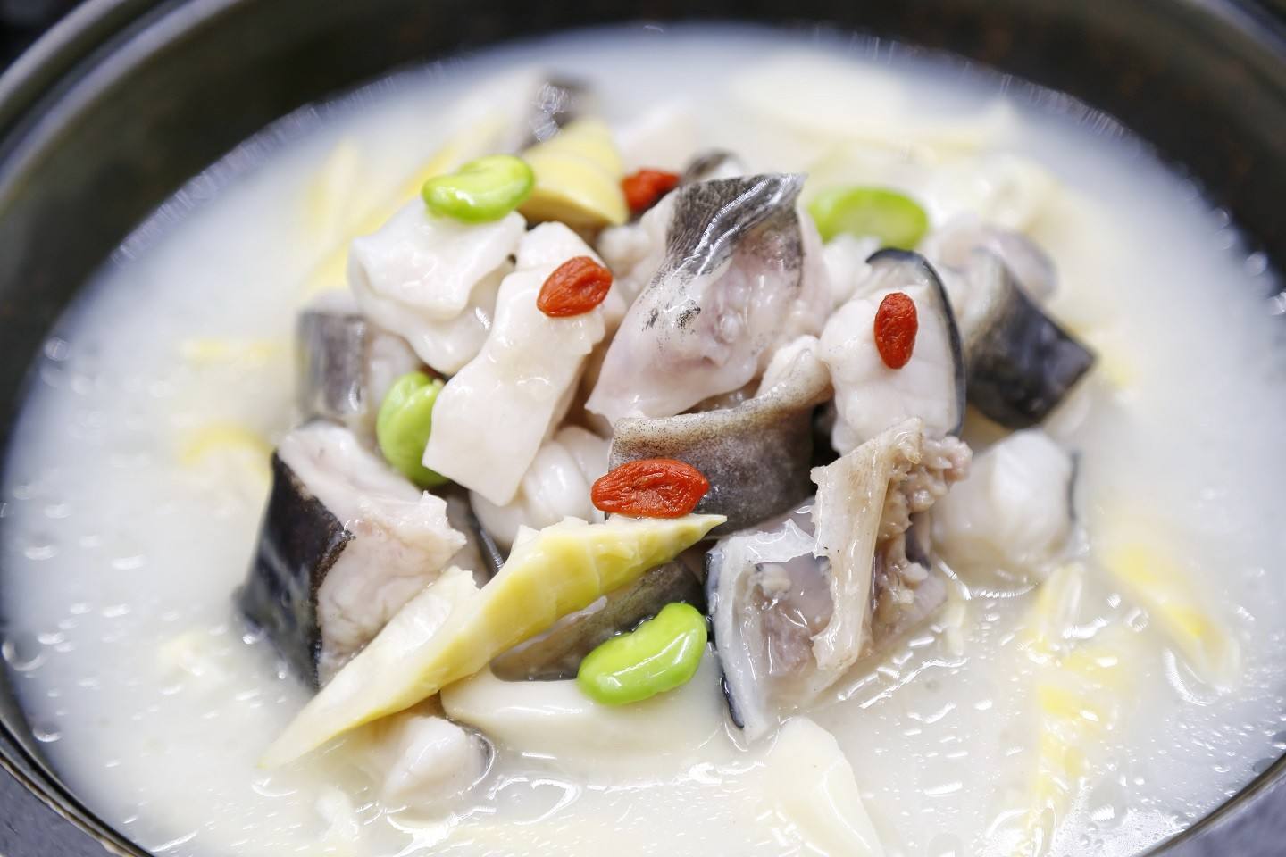 甲鱼大的营养好还是小的营养好,甲鱼越大越好吗