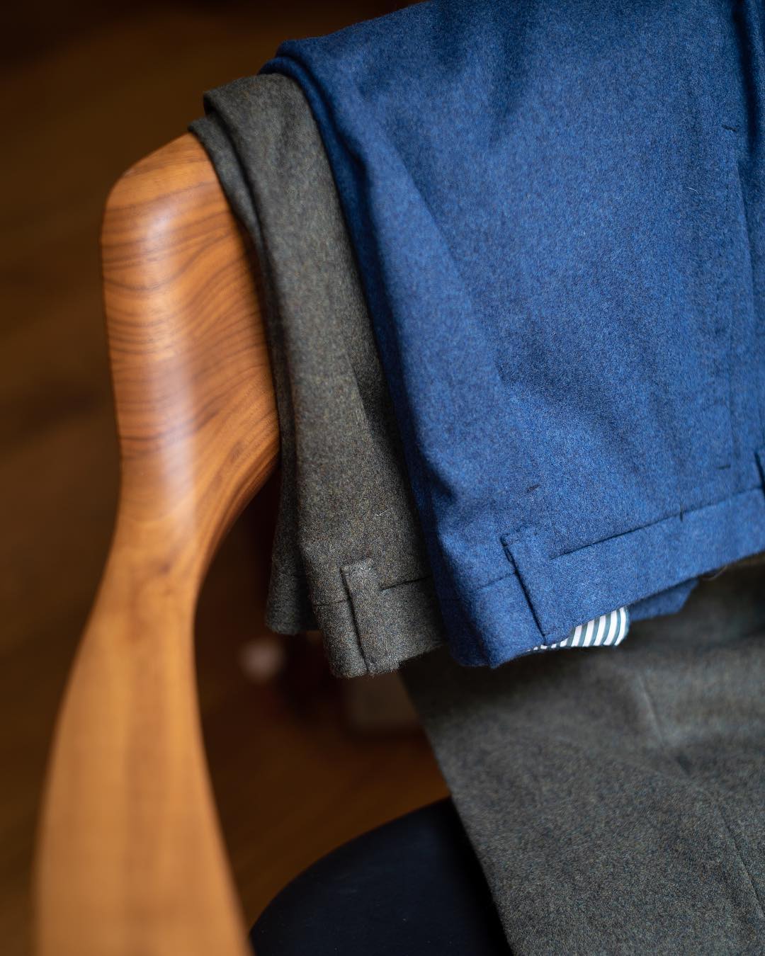 香云纱西服怎么打理,如何打理好西服领子