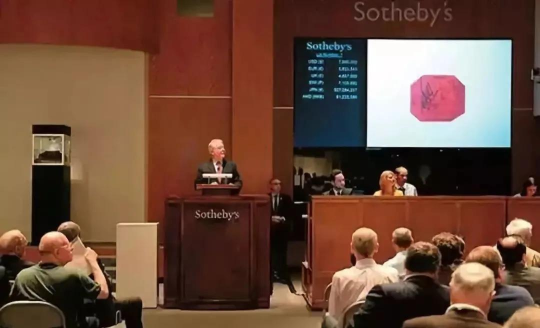 15亿的车,世界上最贵的矿泉水十大排名