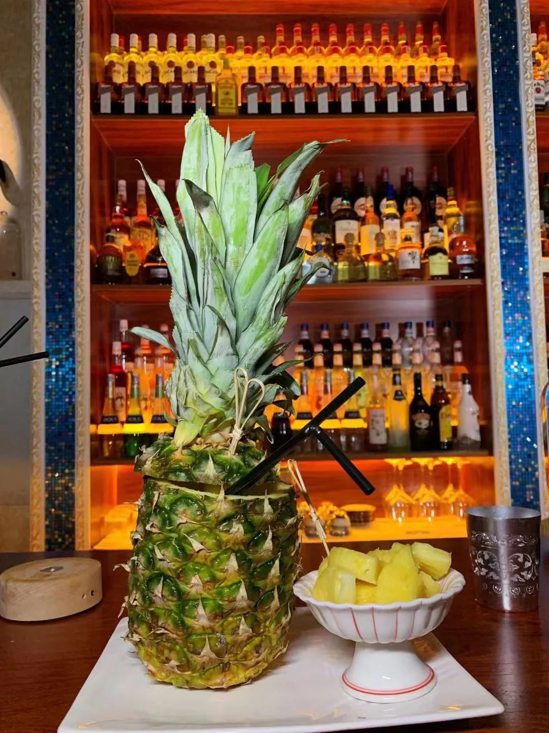 加鱼子酱的鸡尾酒喝过吗？长春首家分子鸡尾酒吧，味道太神奇了