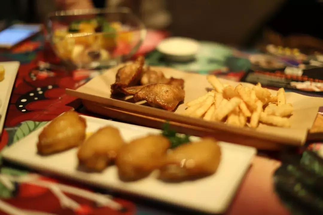 佳能50f1.2和适马501.4,佳能50f1.4与适马50f1.4对比测评