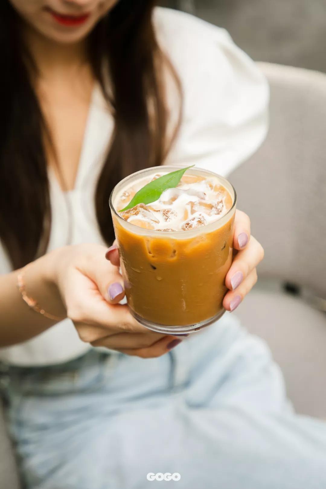 初秋的第一杯咖啡,初秋的第一杯红茶