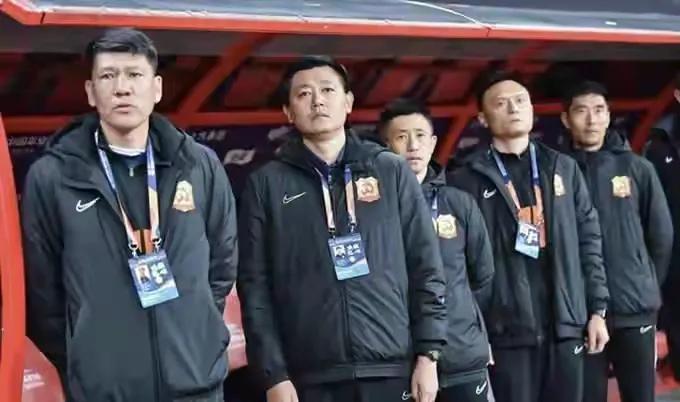聊一聊中国足球主教练,聊一聊中国足球