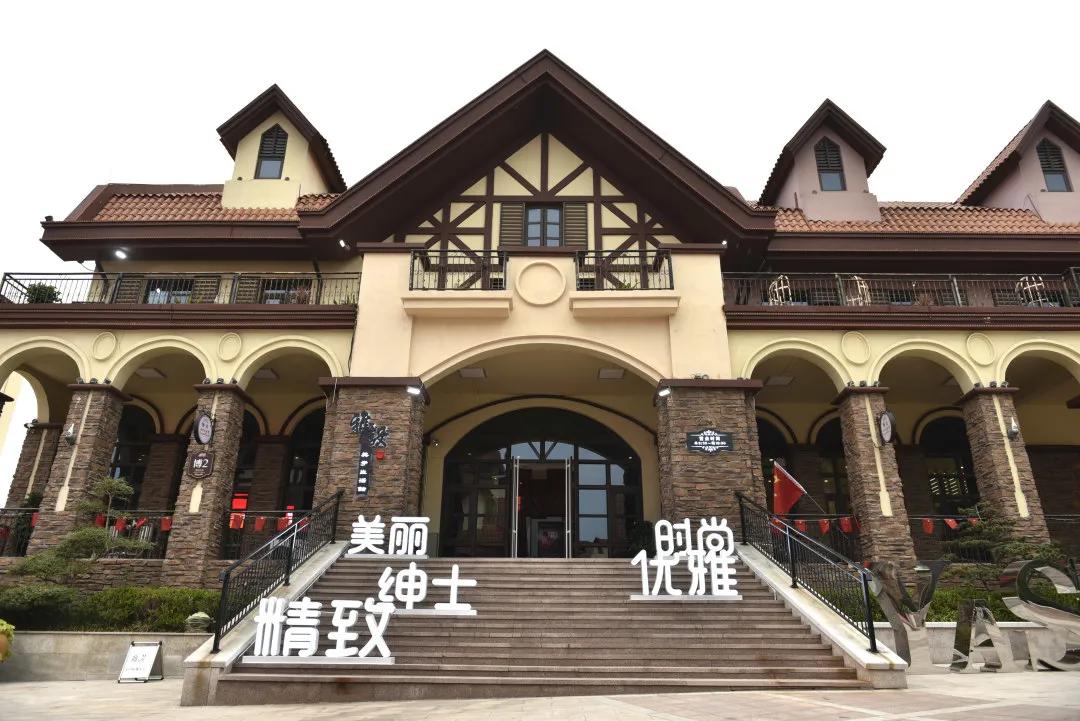 青岛西海岸金沙滩啤酒城,青岛金沙滩啤酒城简介