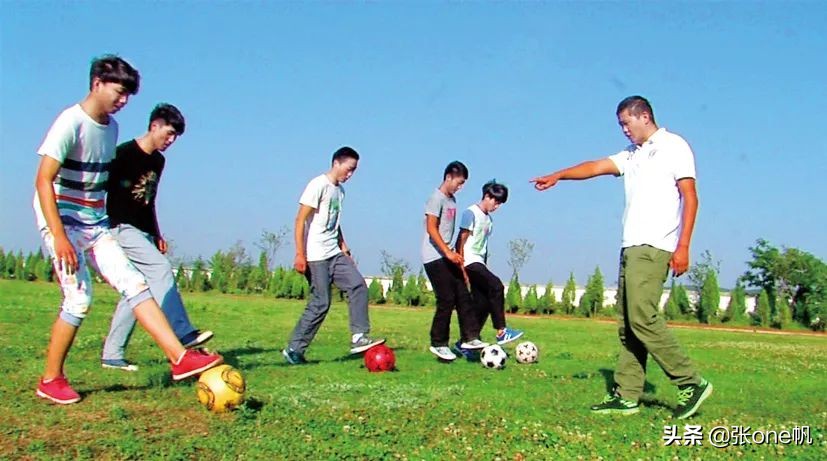 昆明黄冈实验中学高考分数,昆明黄冈实验中学招生简章