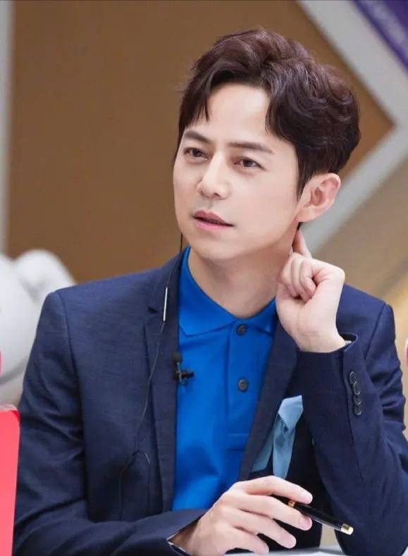 起底的商业版图,何炅餐饮店