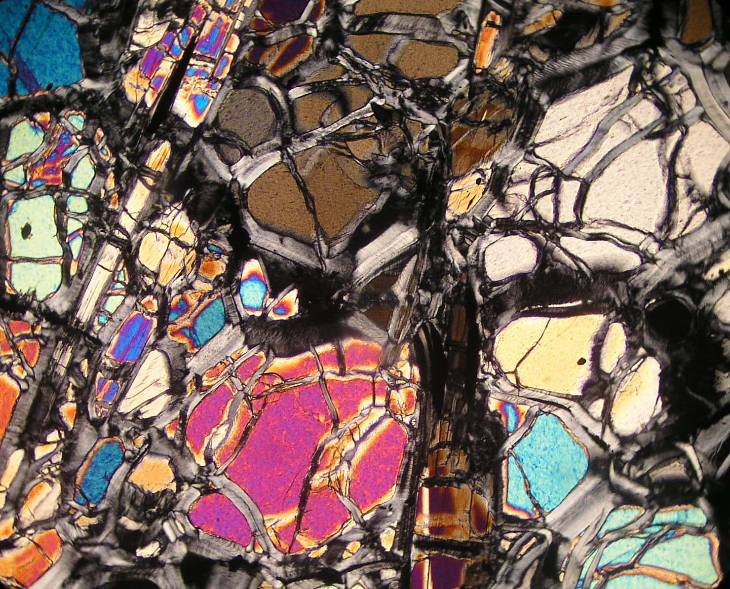 钻石鉴别最简单的方法画线,钻石证书真伪鉴别方法