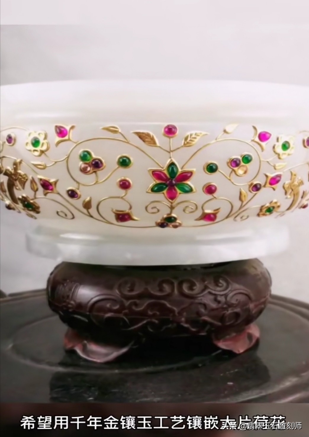 玉手镯断裂了值得修复吗,玉手镯裂了怎么修复