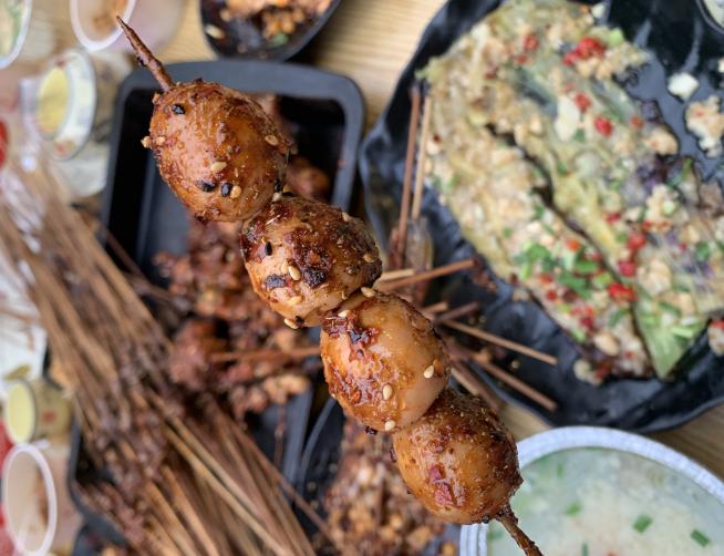 人生一串所有烧烤店地址,人生一串烧烤店招牌