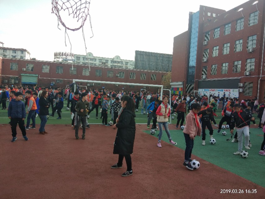 建设路小学的课间操,颍川路小学课间操