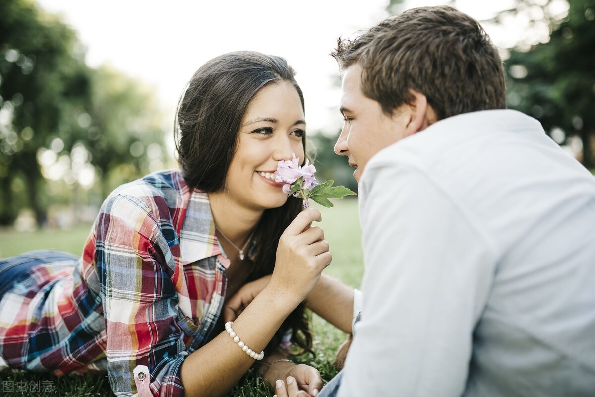 当一个女人开始冷落你该怎么办呢,当女人突然冷落你的时候