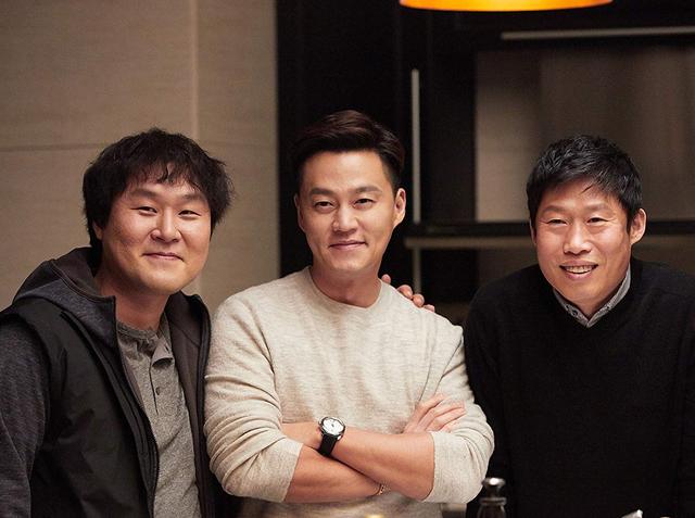 电影完美陌生人讲的什么,电影完美陌生人