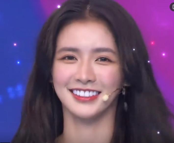 27岁离异少妇,D杯胸、小蛮腰让直男扛不住了....