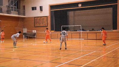 足球3人传球教学视频,五人制足球基本战术教学