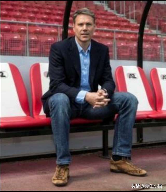 足球史上最全能支点中锋!他可以在中锋、前腰和边锋之间无缝衔接!