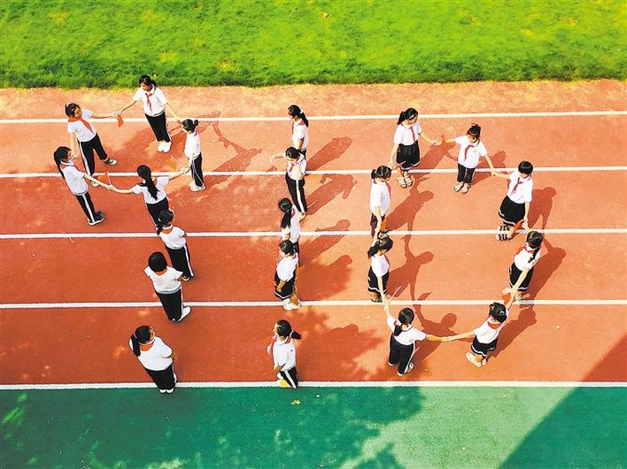 （美在菏泽）菏泽人之美——老师：育人路上的明灯