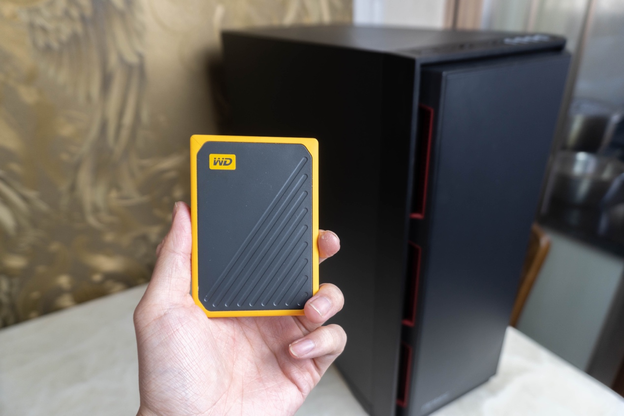 西数mypassport随行版,西数发布全新mypassport固态硬盘