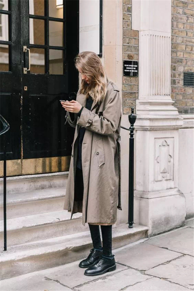 秋冬季哪种裤型百搭,冬季什么样的裤型好看又百搭