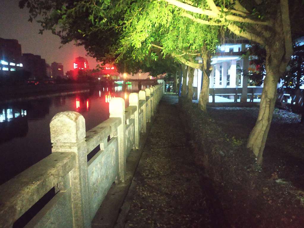 夜光电筒超亮,夜光电筒蓝光