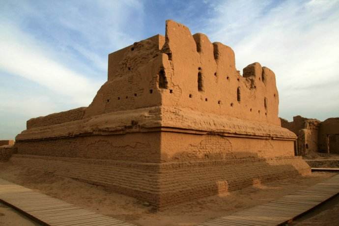 西域火焰山,西域宫殿废墟宝藏