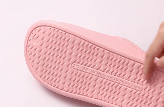 穿上这棉拖，如同踩在大朵棉花上，不怕水防滑、1秒解压，巨舒服