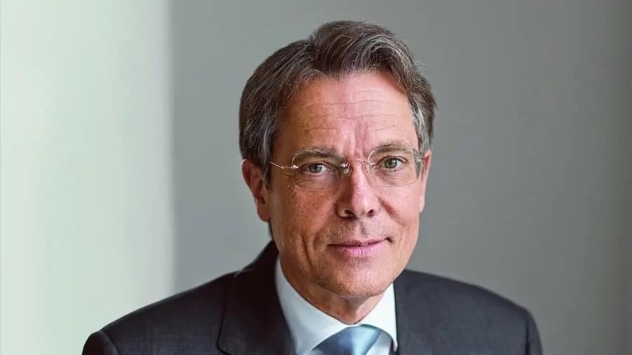 佛吉亚收购海拉对员工影响,佛吉亚收购斯林达股份