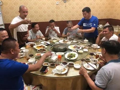 白酒加盟代理招商广告,白酒加盟代理市场前景如何