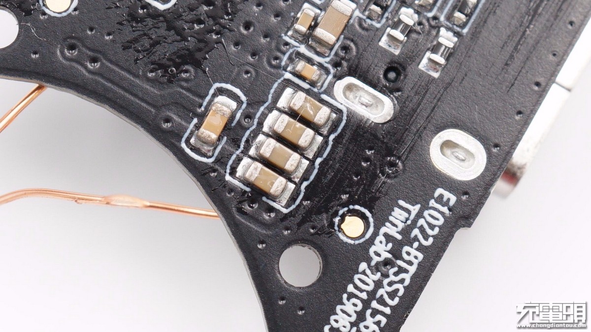 周杰伦同款万魔耳机,周杰伦万魔蓝牙耳机怎么降噪