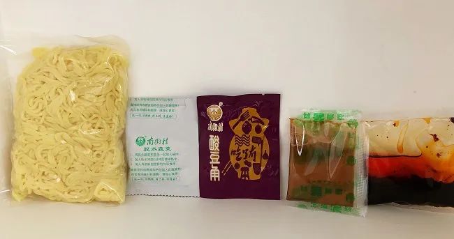 热干面速食测评蔡林记,蔡林记热干面免煮是开盒即食吗