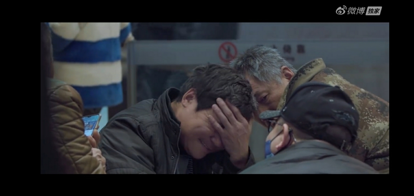 岳云鹏相声完整版送礼物,岳云鹏自费拍的短片