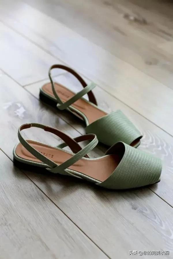 白色凉鞋推荐网红,白色镂空高筒凉鞋