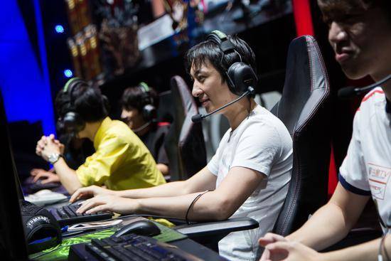 王思聪电竞选手身价,王思聪电竞俱乐部投资多少钱