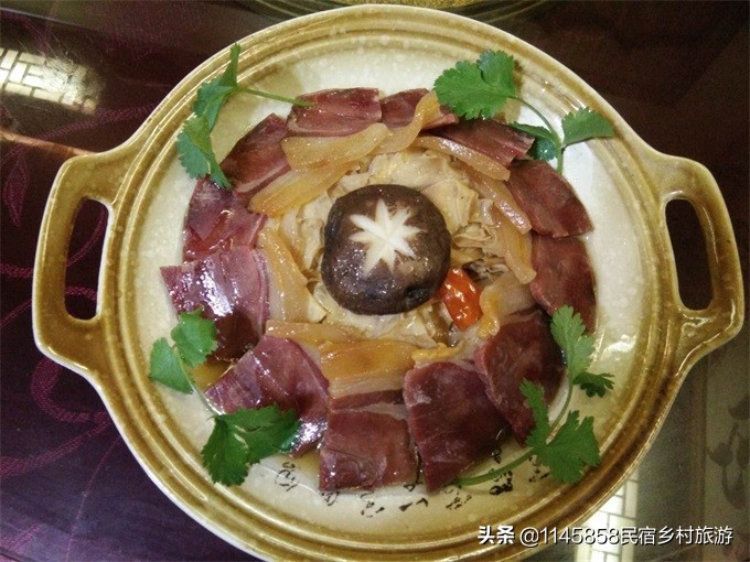 安徽省黟县宏村景区听雨楼客栈,宏村栖梧旅行精选徽派景观民宿