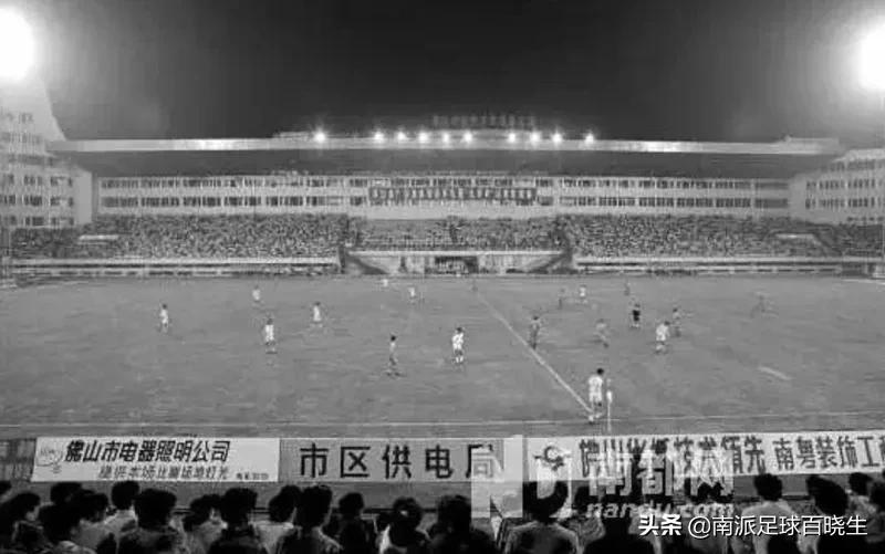 闄堜害鏄庝緺瀹㈣鐓х墖,渚犲琛岄檲浜︽槑涓撹