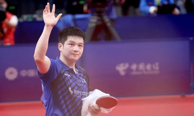 樊振东10-6领先被马龙逆转,樊振东被王皓9-3翻盘视频