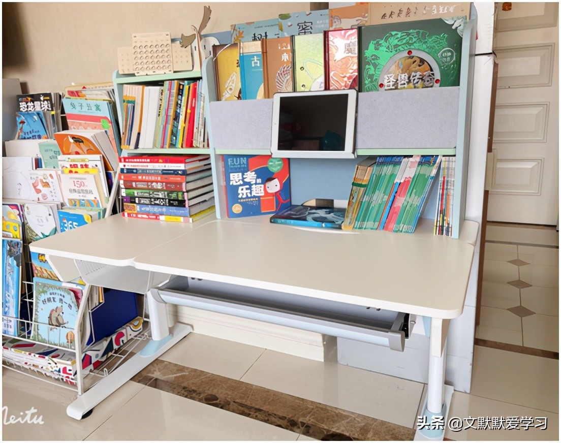 如何选儿童学习桌,孩视宝学习桌亲测