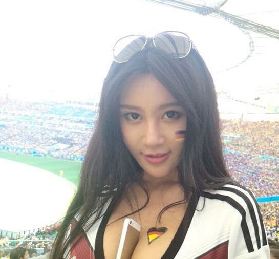 世界杯樊玲抖音,世界杯樊玲一夜爆红